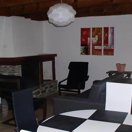 Le Chateau De Cambiaire Gites Et Chambres En Lozere Penzion *